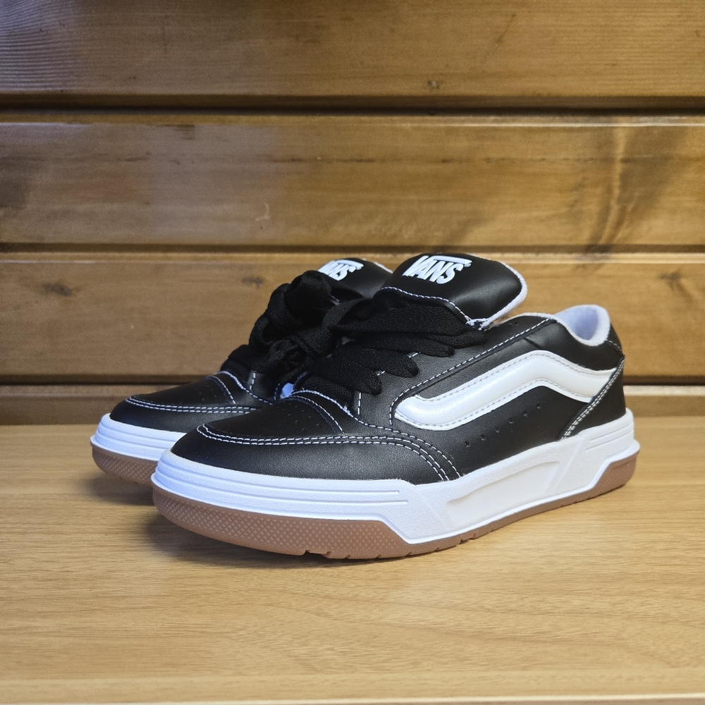 Vans Hylane Shoes Skate Shoes Black/White/Gum Women's Size 6.5, Men's 5